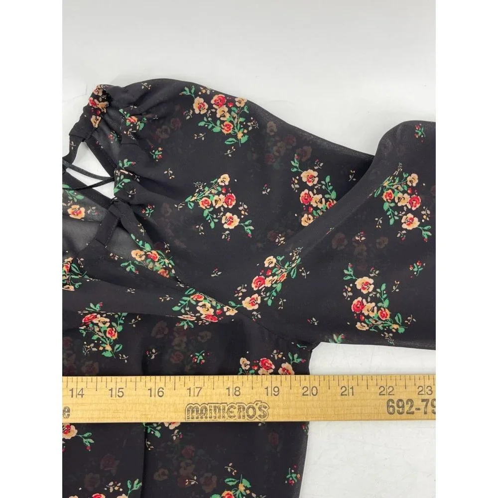 Guess Women's Sheer Short Sleeve Black Floral Peasant Boho Top Blouse Size XS - Picture 13 of 15